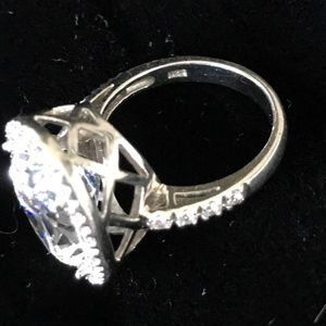 *HOST PICK* 925 Sterling Silver; 10 Carat Stone